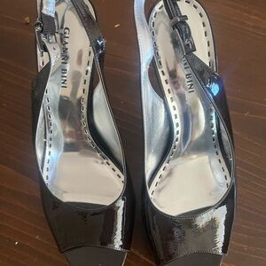 Gianni Bini Dark Brown Patent Leather Heels